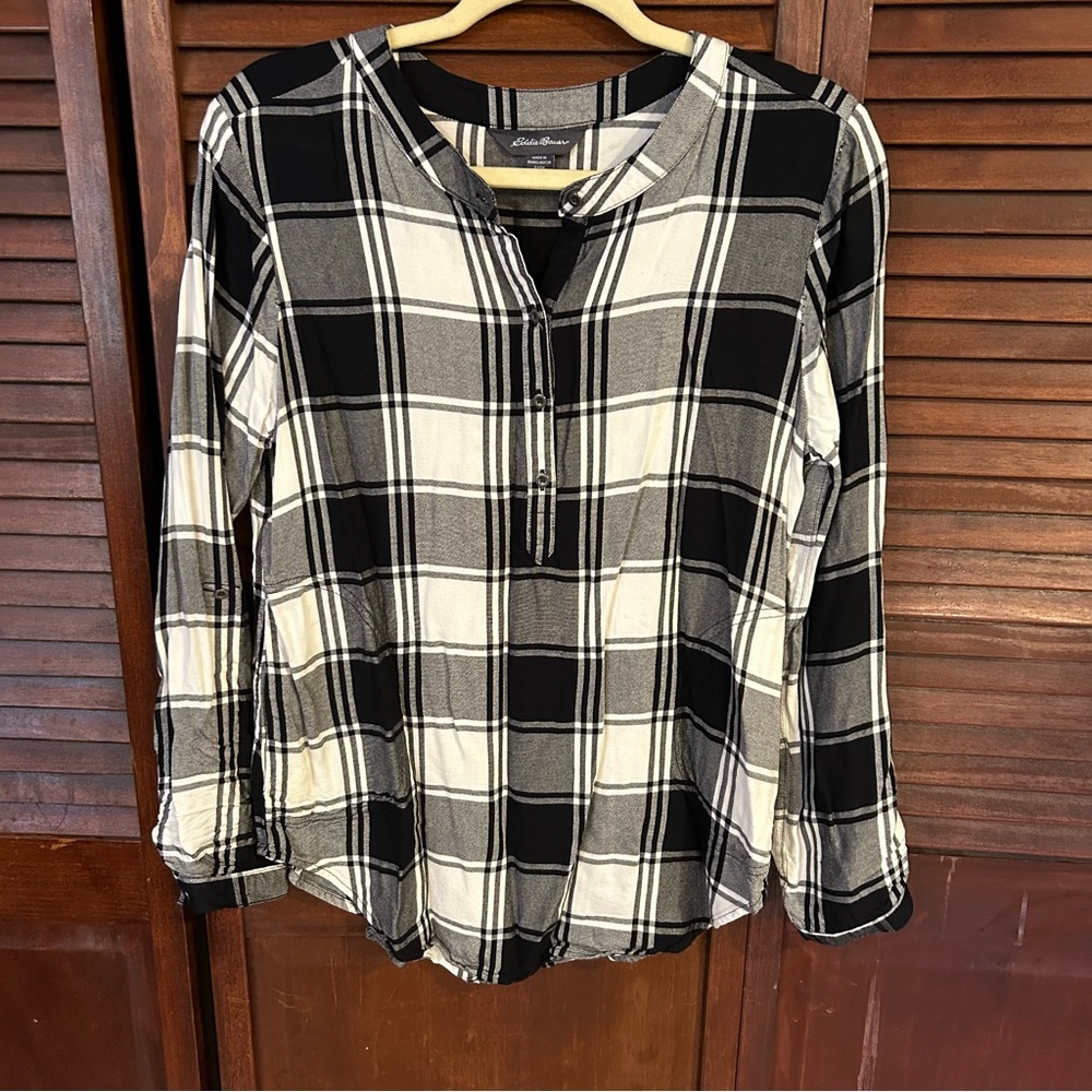 Eddie Bauer Top Women's White Black Plaid Henley Pocket Soft Roll Tab Sleeves